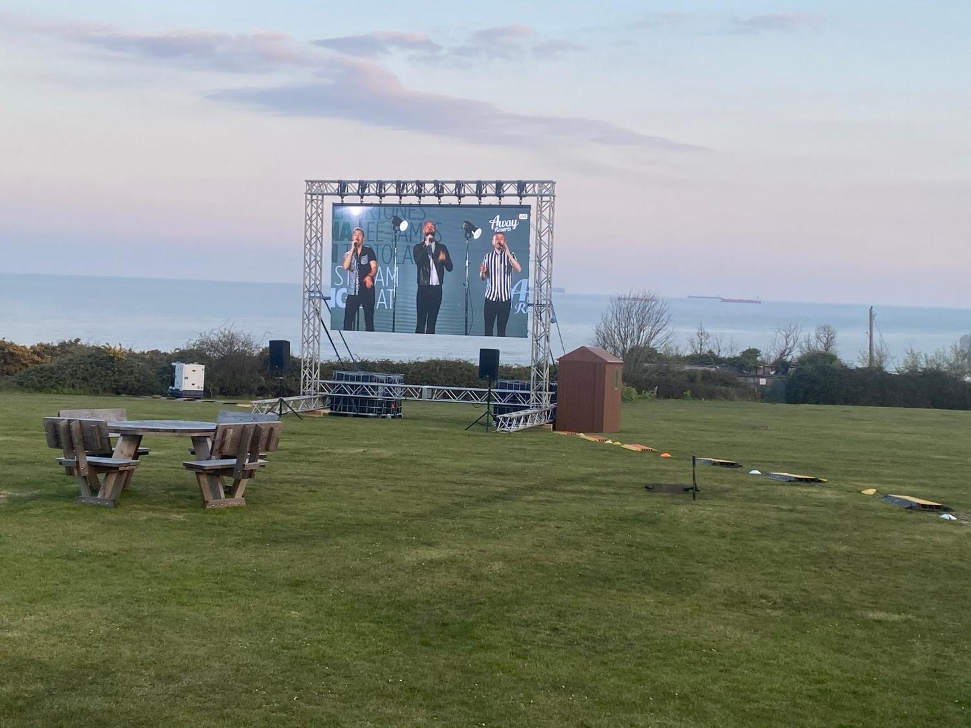 Whitecliff Bay Holiday Park - Most Popular Location Near Pools, Clubs And Beach Бембридж Екстериор снимка
